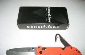BENCHMADE 美国蝴蝶BM-916S-ORG triage三合一工具刀半齿白色橘柄折刀