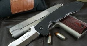 Emerson爱默生指挥官Emerson Knives CQC 8 SFS半齿折刀